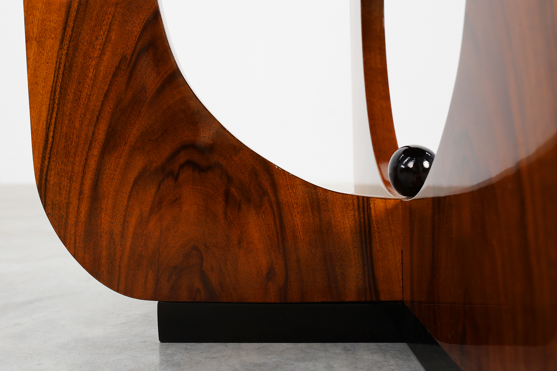 Round Art Deco side or coffee table in wood, France 1920sthumbnail